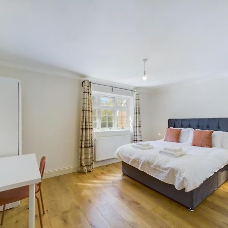 Duplex Redhill Town Centre Apt By Livingo Stays Exterior photo